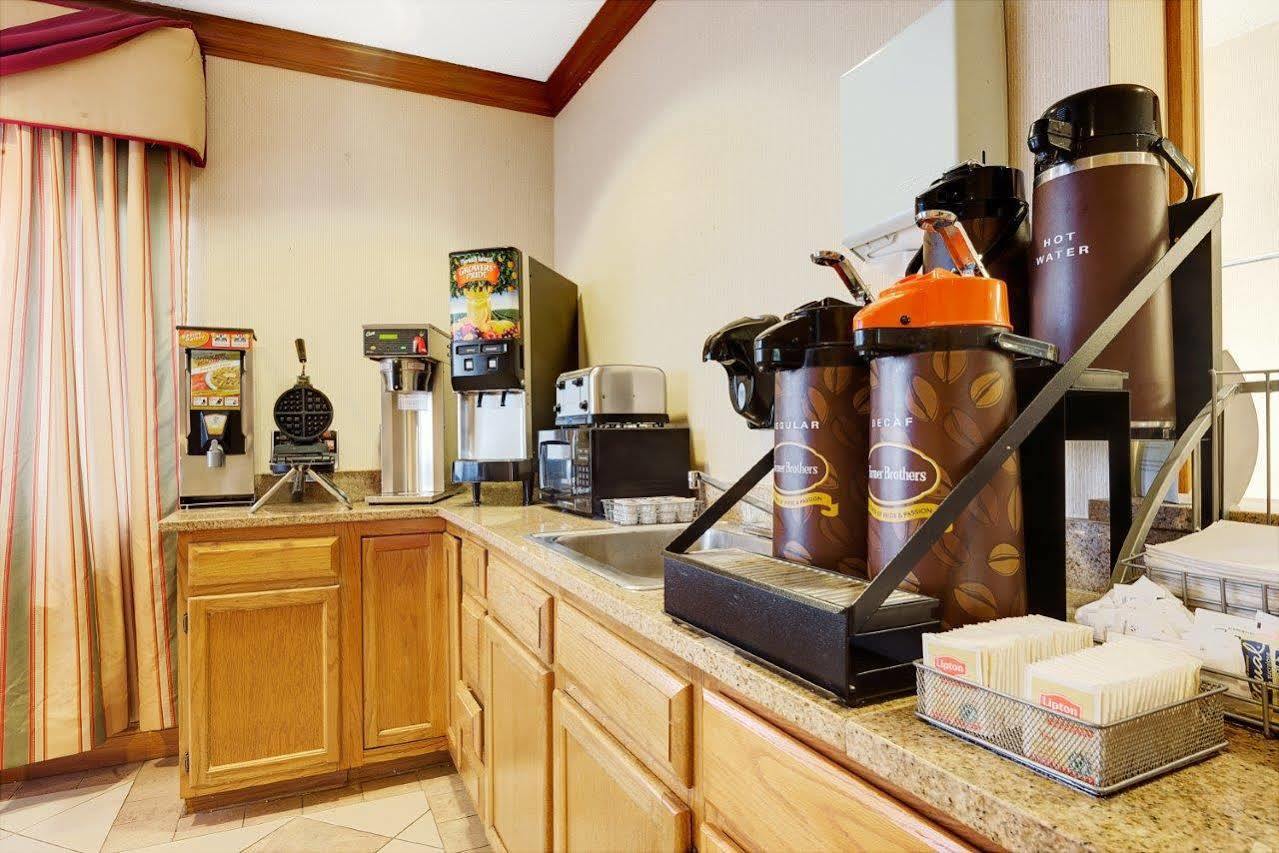 Quality Inn Noblesville-Indianapolis Bagian luar foto